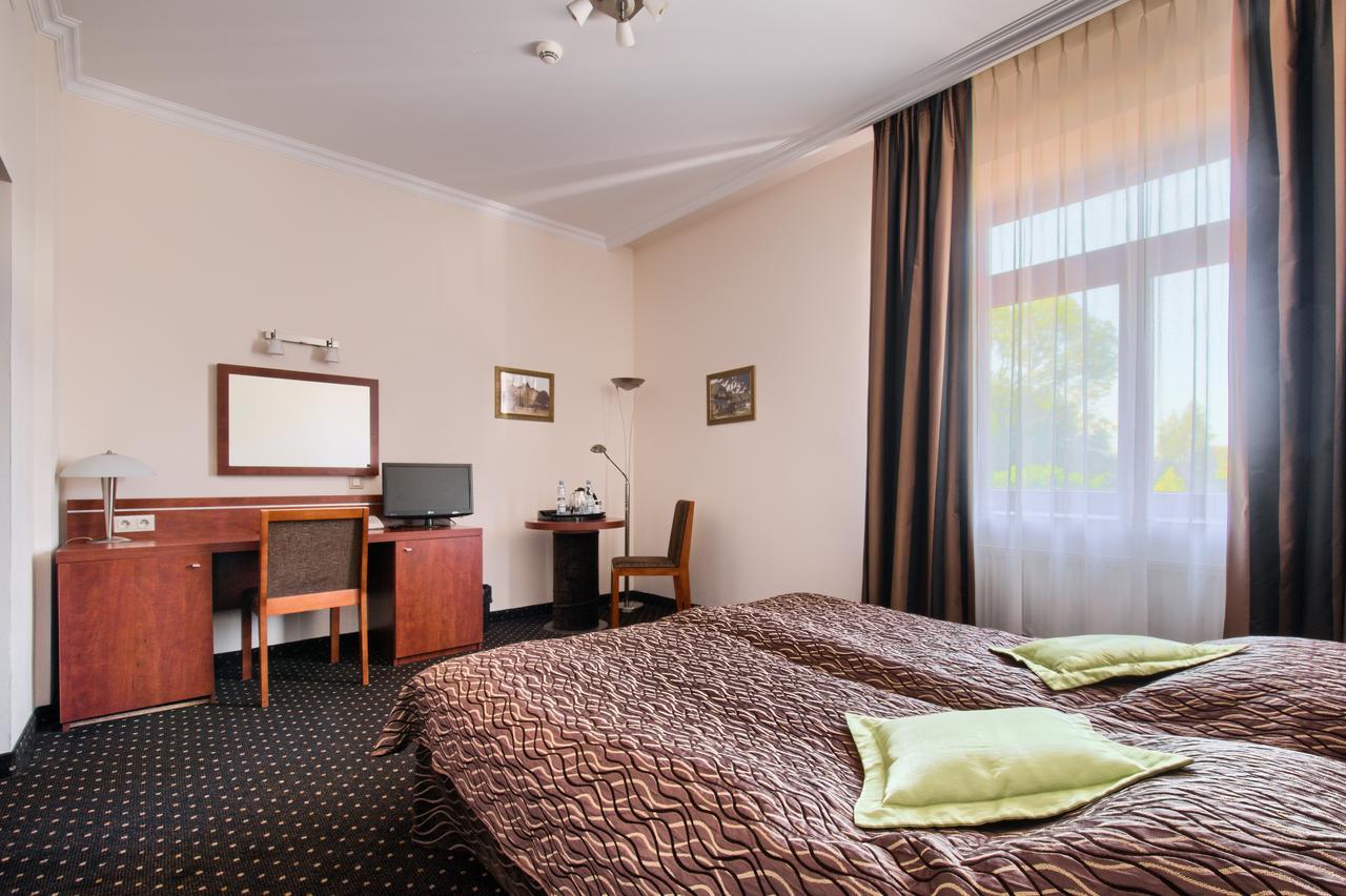 Hotel Sitarska Bilgoraj Ngoại thất bức ảnh